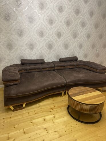 Divan və masa dəstləri: İşlənmiş, Künc divan, Qonaq otağı üçün, Açılmayan — 2