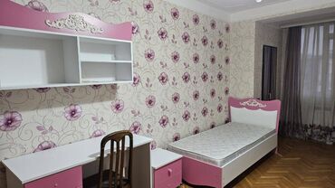 Uzunmüddətli kirayə mənzillər: Neftçilər metrosu yaxınlığında,229 nömrəli məktəbin yanında,5 — 4