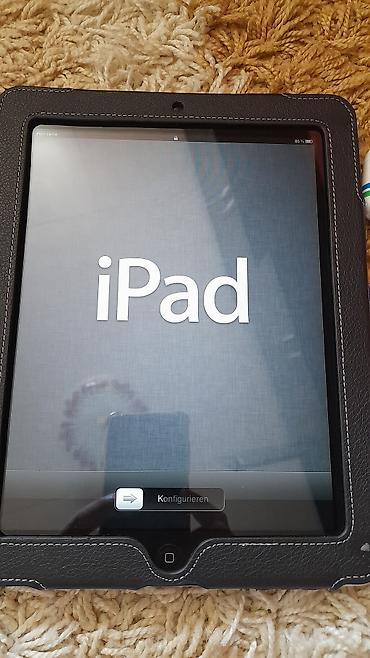 Планшеты: Планшет, Apple, память 32 ГБ, 9" - 10", Wi-Fi, Б/у, Классический цвет - Серебристый — 1