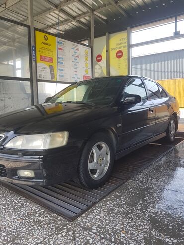 Honda: Honda Accord: 2000 г., 2 л, Типтроник, Бензин, Седан