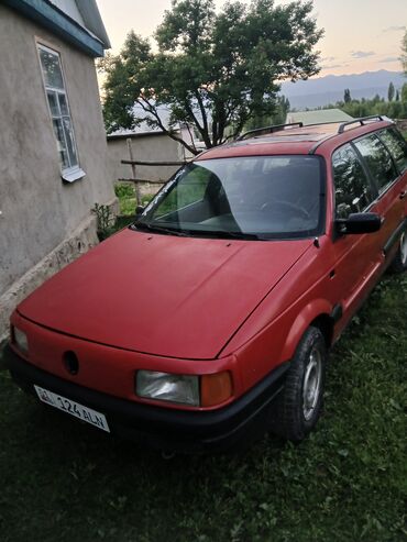 Volkswagen: Volkswagen Passat: 1989 г., 1.8 л, Механика, Бензин, Универсал