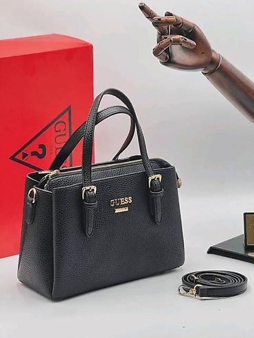 Torbe: GUESS torba – model sa monogram printom - Dizajn: klasična trapez — 9