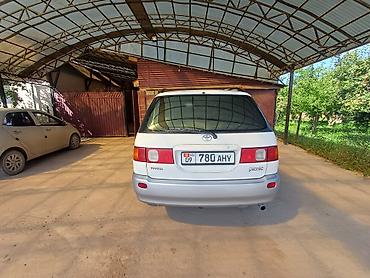 бир: Toyota Picnic: 1999 г., 2 л, Кол менен иштөөчү, Дизель, Вэн/Минивэн — 6