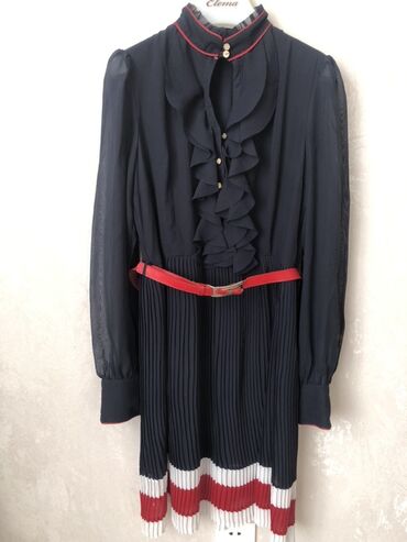 Dəstlər, kostyumlar: Heresi bir iki defe geyilib, S/M, M/L olchulerdir. Qitmeti 30-50 — 1