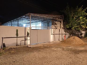 papaninde satilan heyet evleri: 4 otaqlı, 240 kv. m — 1