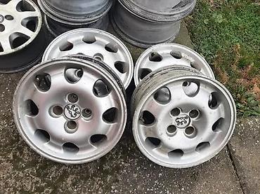 alko test: PEZO 205 GTI 1.9 FABRICKE FELNE VISE GARNITURA 4X108 R15 | Vise — 2