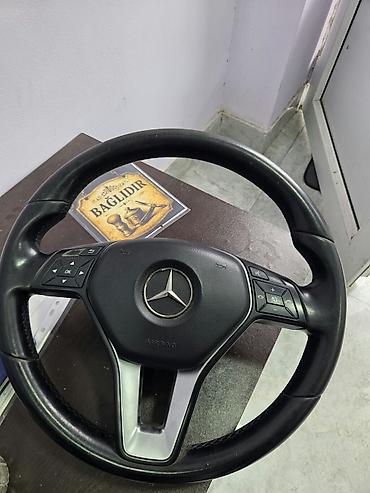sükan: Mercedes-Benz avtomobilləri üçün çoxfunksiyalı sükan. Dəri örtüklü 3 — 3