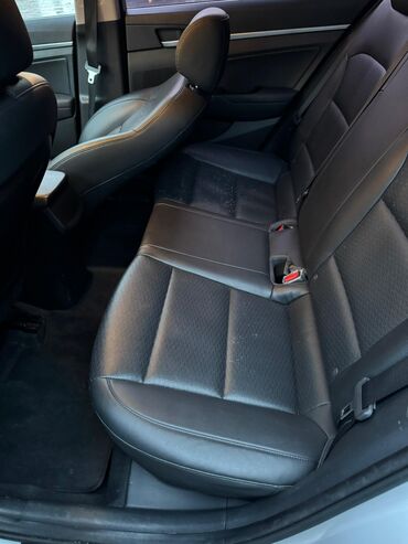 Hyundai: Hyundai Avante: 2019 г., 1.6 л, Автомат, Газ, Седан — 8