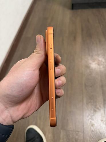 iphone se 2025: IPhone 17 Pro, 256 GB, Narıncı, Simsiz şarj — 4