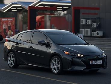 gx 570: Toyota Prius: 2019 г., 1.8 л, Автомат, Гибрид, Хэтчбэк — 1