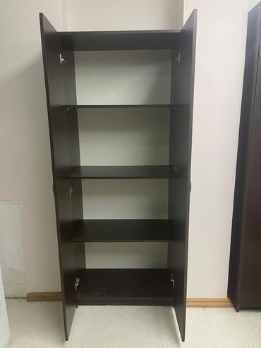 İnformatika: İşlənmiş, Açılan, 2 qapılı Düz dolab, Qarderob, paltar dolabı, Azərbaycan