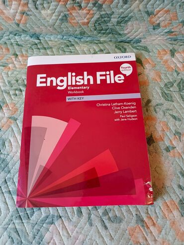 книга python: Рабочая тетрадь English File Elementary Workbook with Key от