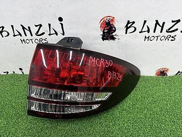 катушка естима: Задний правый стоп-сигнал Toyota 2003 г., Б/у, Оригинал, Япония — 1