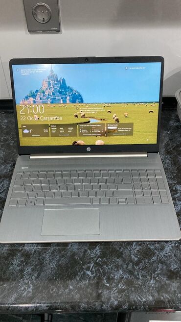 HP: İşlənmiş HP 18 ", Intel Core i3, 128 GB