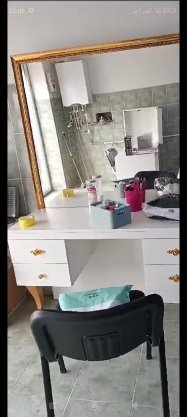 Salon, tibbi mebel dəsti: Yenidir hec vaxt işlenmeyib 2 si birlikde satilir 150 azn. kime lazim