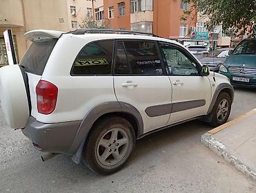 kombayn satisi: Toyota RAV4: 2 l | 2001 il Krossover — 3