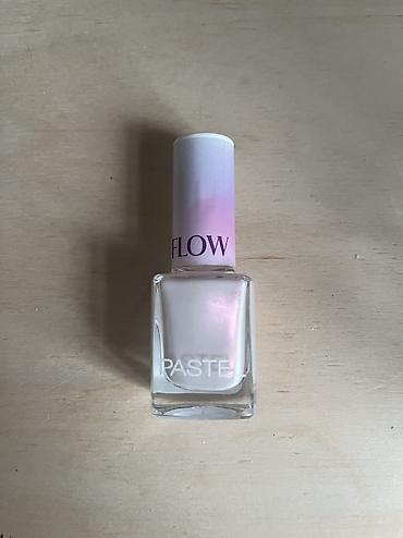 Digər kitablar və jurnallar: Laklar 
Teze sıfır olan da var bir neçe defe işlenmiş olan da — 8