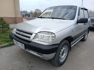 авто нива: ВАЗ (ЛАДА) 4x4 Нива: 2003 г., 1.7 л, Механика, Бензин, Внедорожник