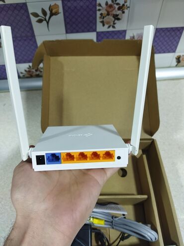 kablosuz internet modem: Tp-link wifi satıram tam işlek veziyetdedir her bir şeyi var qutusuda