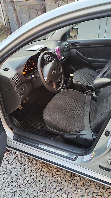 автоматизация магазина: Toyota Avensis: 2005 г., 2.2 л, Механика, Дизель, Универсал — 10