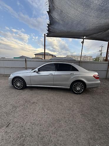 infiniti 35: Mercedes-Benz E-Class: 2010 г., 3.5 л, Автомат, Бензин, Седан — 5