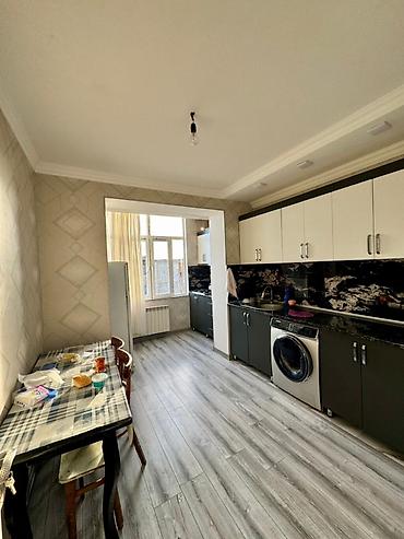 qara qarayev ev: Bakıxanov qəsəbəsi İcra Hakimiyyətnin yanı 3otaq mənzil kirayə verilir — 4
