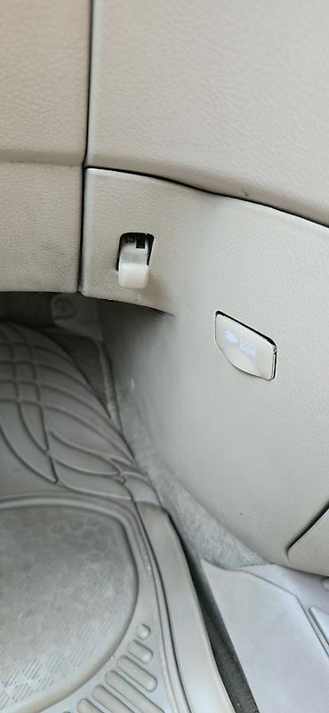 Транспорт: Toyota Ipsum: 2002 г., 2.4 л, Автомат, Бензин, Минивэн — 7