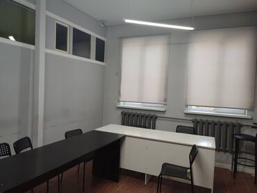помещения для офиса: Токтогула Сдаётся офис Площадь 13м2 С мебелью Первый этаж