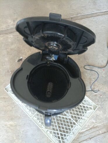 içində qəhvə dəmləmək üçün qab: Qəhvəbişirən Damcılı