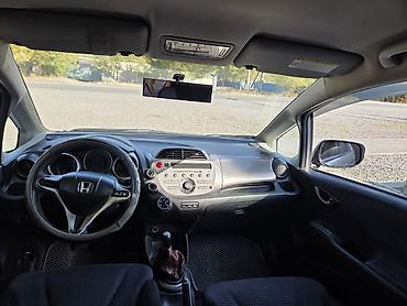 сдаю хонда жаз: Honda Jazz: 2011 г., 1.3 л, Механика, Бензин, Хэтчбэк — 4