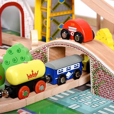 Игрушки: В наличии !!! Деревянная железная дорога со столом База Игрушек на 118 — 2