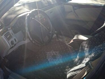 Mercedes-Benz: Mercedes-Benz E-Class: 1995 г., Седан — 11