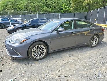 Lexus ES: 2022 г., Вариатор, Гибрид, Седан