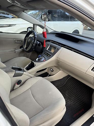 мф 70: Toyota Prius: 2015 г., 1.8 л, Вариатор, Гибрид, Хэтчбэк — 8