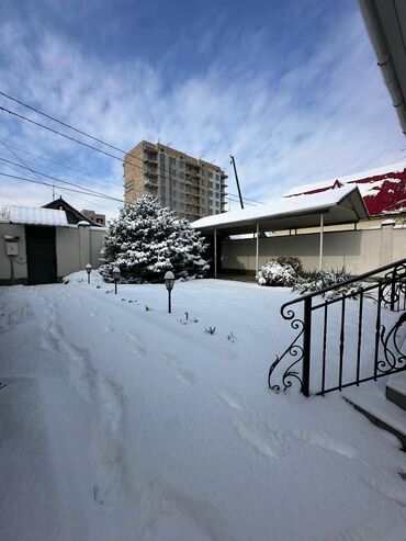 Долгосрочная аренда домов: 175 м², 5 комнат — 5