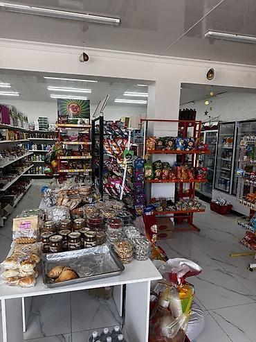 Полки для магазина: 🔥 СРОЧНО ПРОДАЁТСЯ ГОТОВЫЙ БИЗНЕС — МИНИ-МАРКЕТ 📍 Площадь: 85 м² 🚏 — 2