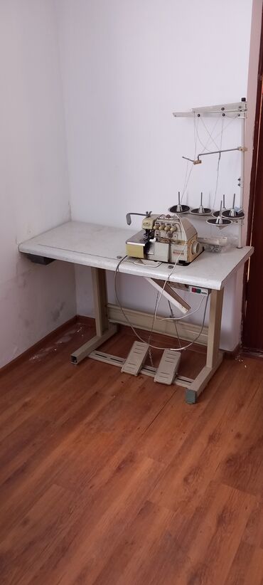 работа в швейном цеху: Швейная машина Оверлок, Автомат