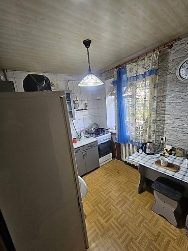 145: 2 комнаты, 40 м², Хрущевка, 1 этаж, Старый ремонт — 2