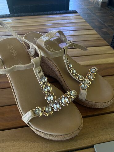 cizme na platformu prodaja: Sandals, 38