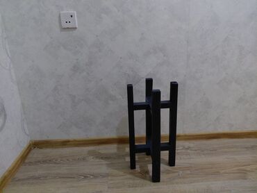 Bitkilər üçün dibçəklər: Taxta bitki stendləri və saksı dayaqları - Material: təbii ağac. Açıq — 13