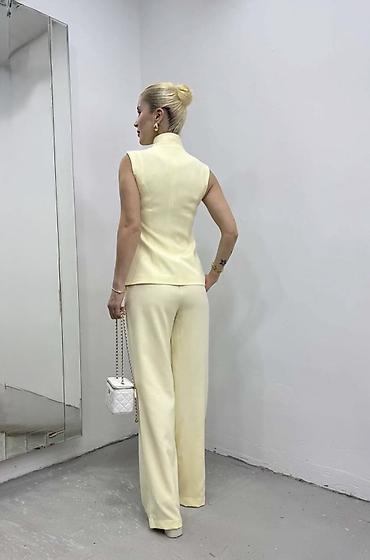 saxta baba kostyumu: 110 aznə alınıb, 1 dəfə geyinilib. M razmerdir, şalvarın bel hissəsi — 2