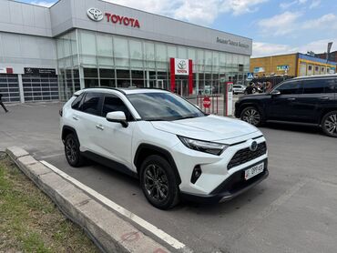 белая toyota: Toyota RAV4: 2023 г., 2.5 л, Автомат, Гибрид, Кроссовер