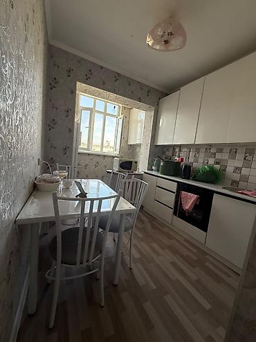 Продажа квартир: 3 комнаты, 60 м², 12 мкр 106 серия улучшенная, 9 этаж — 13