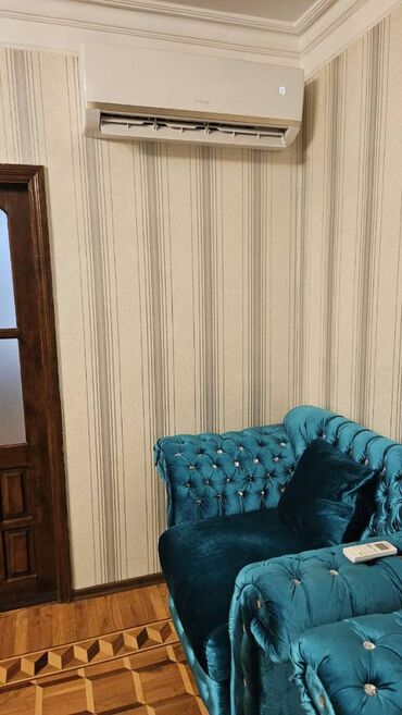 Uzunmüddətli kirayə mənzillər: Neftçilər metrosu yaxınlığında,229 nömrəli məktəbin yanında,5 — 15