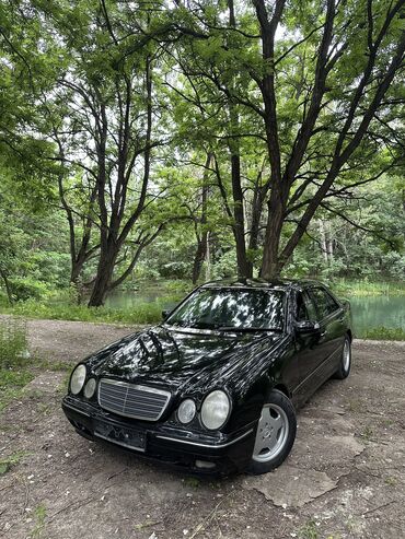 продажа автомобиля: Mercedes-Benz 320: 2001 г., 2.6 л, Автомат, Бензин, Седан