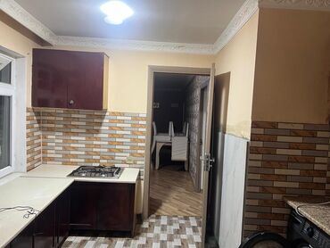 Həyət evləri və villaların satışı: Binəqədi qəs. 9 otaq, 200 kv. m, Kredit yoxdur, Orta təmir -da lalafo.az — 23 Həyət evləri və villaların satışı: Binəqədi qəs. 9 otaq, 200 kv. m, Kredit yoxdur, Orta təmir — 23