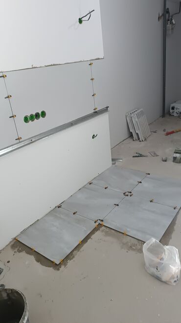 столик для кухни: Кафел жумуштарын жасайбыз