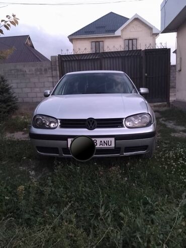 продаю пассат: Volkswagen Golf: 2003 г., 2 л, Автомат, Газ