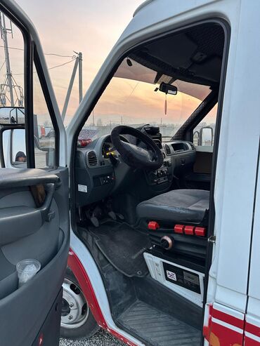 Mercedes-Benz: Mercedes-Benz Спринтер: 2004 г., 2.2 л, Механика, Дизель, Фургон — 5