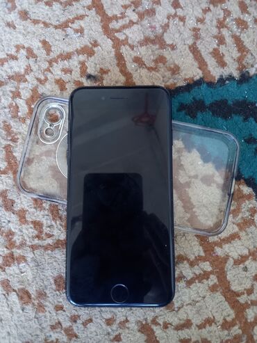 ayfon 7 s: IPhone 7, 128 GB, Qara, Barmaq izi